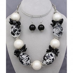 Necklace & Earrings Set – 12 Ceramic Beads Necklace & Earrings Set - Black - NE-OS01084RDBLK